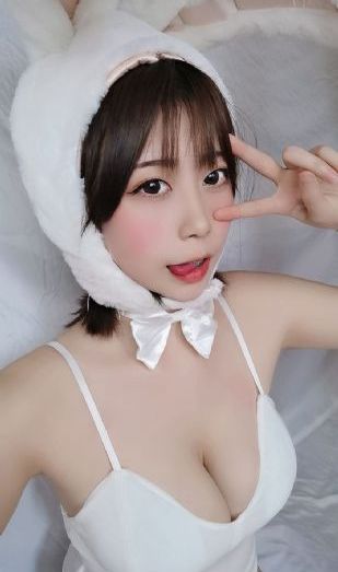 美女靠比视频